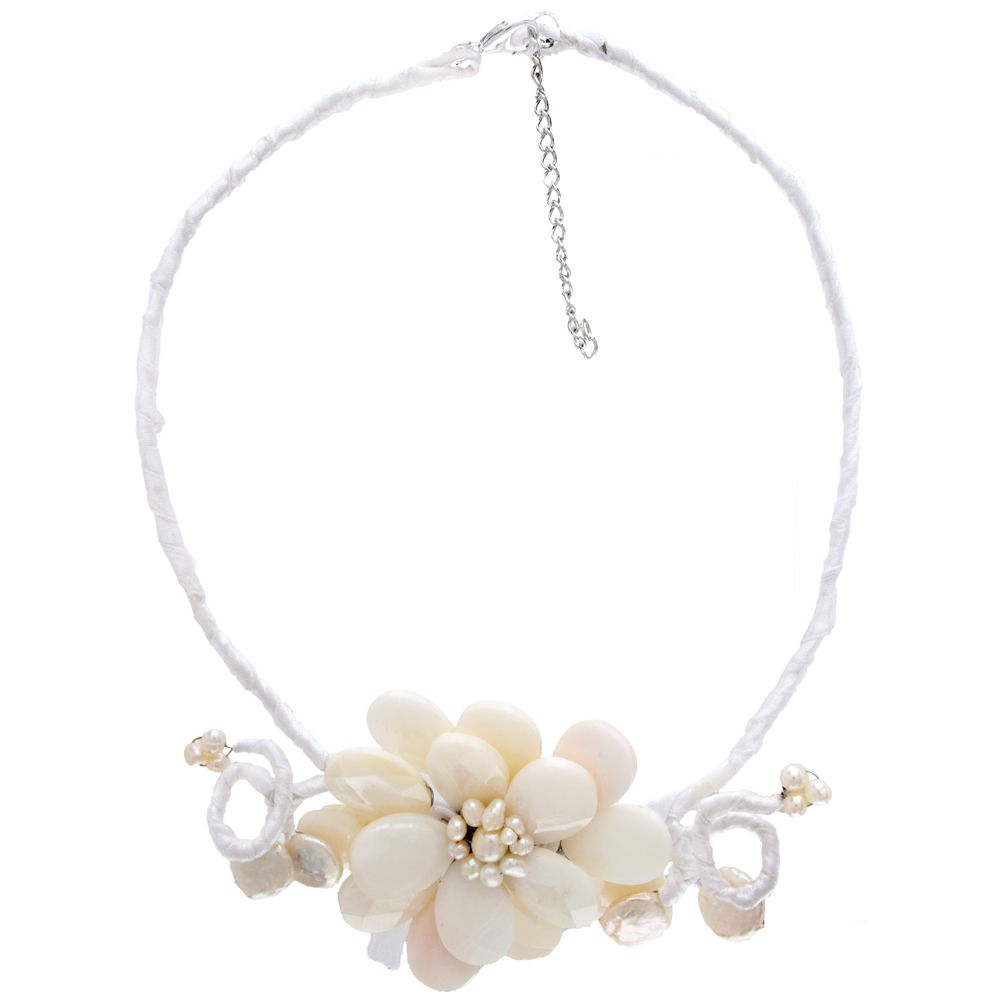 The Purple Door The Ellen Necklace PDN-82-J White Flower 